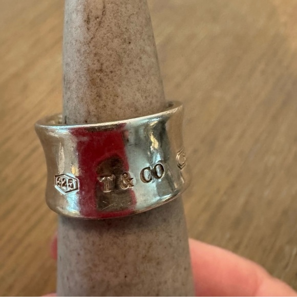 Tiffany & Co Sterling Silver Wide Concave Band Ring. Size 7